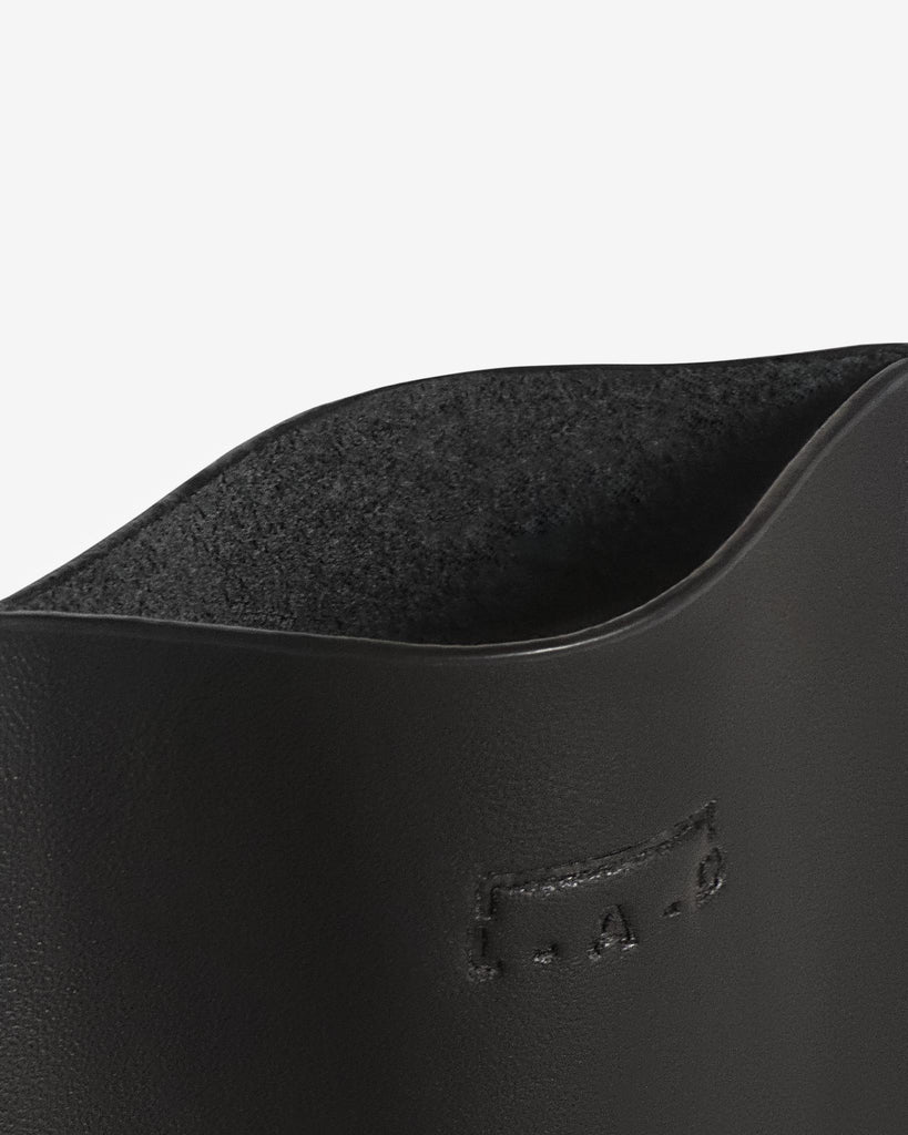 Tarjetero piel Slim L - A - D® - Detalle de la piel y costuras