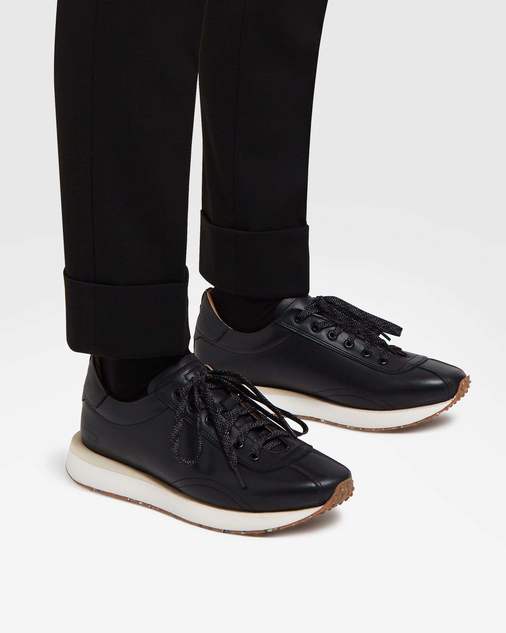 De Vestir Outfit Tenis Negros Hombre TENIS CASUALES PARA HOMBRE