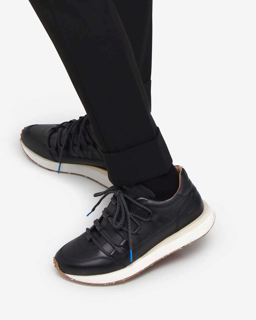 Pantalones de vestir con tenis Sábado Negro | L - A - D ®