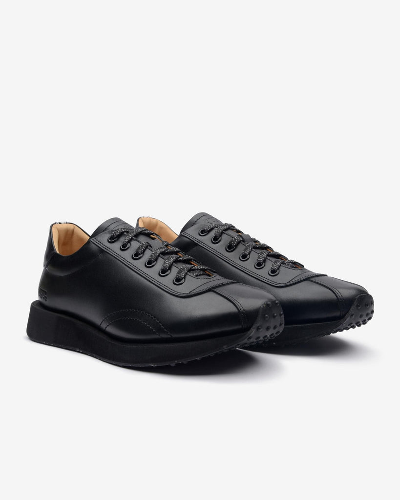 Tenis completamente negro hombre Lunes | L - A - D ®